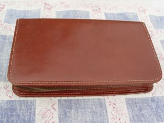 Vintage Men ' s Leather Bakelite Travel Vanity Grooming Kit Zippered 2