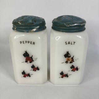 Vtg/retro Tipp Usa Milk Glass Salt & Pepper & Flour & Sugar Shakers Schnauzer 4’