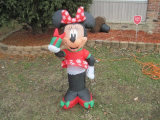 3.  5 Ft Inflatable Christmas Minnie Mouse