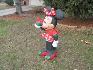 3.  5 ft Inflatable Christmas Minnie Mouse 3