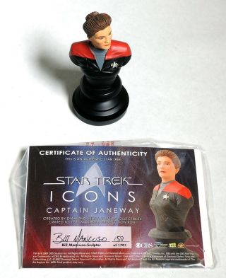 P574 Star Trek Icons Captain Janeway Limited Edition Bust Of 1701 Diamond (2007)