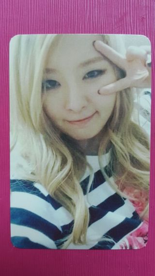 Red Velvet Seulgi Official Photo Card 1st Mini Album Ice Cream Cake Photocard