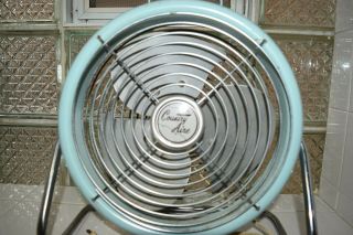 Vintage Country Aire Table Fan made by Lakewood Model H00113204C.  All Metal 2