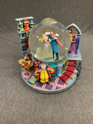 Disney’s Sleeping Beauty " Once Upon A Dream " Musical & Lighted Snow Globe