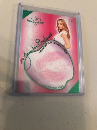 2018 Benchwarmer Hot For Teacher Kiss Card Autograph Green Jennifer England 2/3