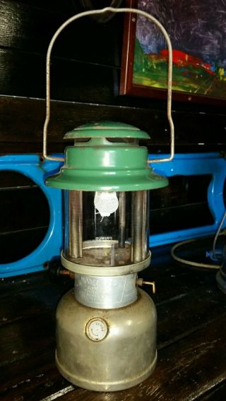 Coleman 339 Kerosene Pressure Lantern.  Kero Camping Lamp.