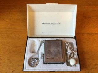 Rare 1965 Magnavox Magna - Mate Micro Transistor Radio Am - 803,  Case