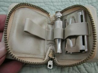 Vintage Gillette Safety Razor Travel Zip - Kit Small Black Leather Zippered Case