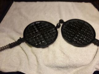 Griswold 8 Waffle Iron Block Logo Low Base Pat.  151 1922 As As They Come