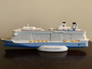 Ovation Of The Seas Official Licensed Ship Model Royal Caribbean 1/1250