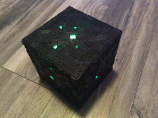 (make Offer) Rare Eaglemoss Special Edition Six Inch Lighted Borg Cube