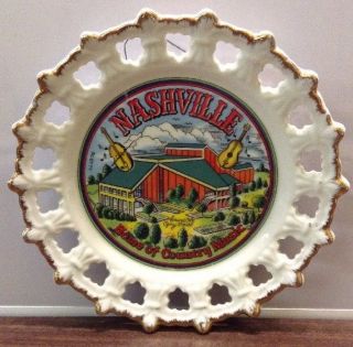 Vtg Souvenir Nashville Grand Ole Opry House Lacey Border Hanging Plate 8 - 1/4 "