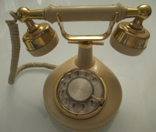 Vintage Western Electric Beige French Style Rotary Dial Phone