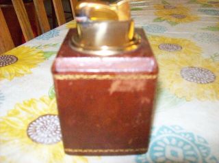 VINTAGE MUSICAL CIGARETTE TABLE TOP LIGHTER - LEATHER TYPE COVERED 3