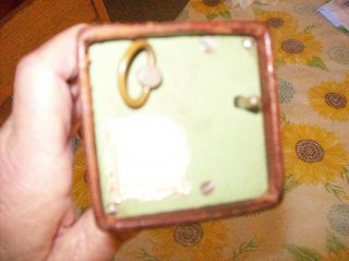 VINTAGE MUSICAL CIGARETTE TABLE TOP LIGHTER - LEATHER TYPE COVERED 4