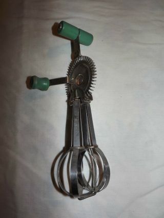 Vintage Kitchen 1929 Ladd United Royalties Corp Green Metal Egg Beater Mixer