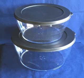 Tupperware Clearly Elegant 2 Piece Serving Set Clear Black Seals 5.  5 And 10 Cups