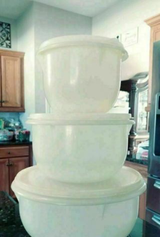 Vintage Tupperware 3 Nesting Sheer Mixing Bowls W/lids 270 271 272 12 - 8 - 4 Cup