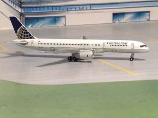 Continental Airlines Boeing 757 N17128 1/500 Scale Airplane Model Star Jets