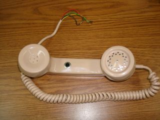 Vintage GTE PTT Push to Talk Radio Phone Telephone Handset Beige Push Button 3