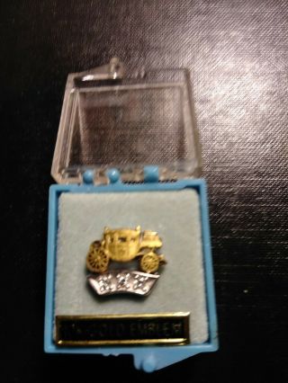 Fisher Body 40 Year 3 Diamond 10k Service Award Pin
