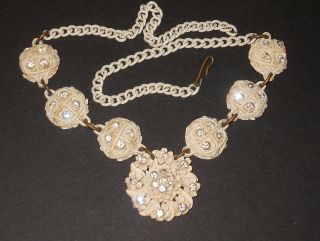 Very Old Vintage Antique Victorian Off White Necklace Jewelry 6304