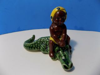 Ceramic Black Americana Blackamoor Boy Cas Alligator Salt & Pepper Shakers 758
