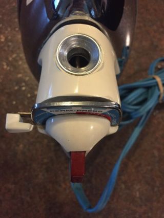 Vintage GE General Electric Spray Steam & Dry Iron Blue Cord 4