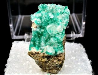 Minerals : Dioptase Crystals With Calcite Crystals From Arizona,  Usa