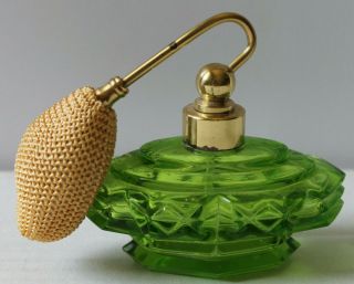 Vtg Geometric Mid Century Green Glass Perfume Bottle W/ Knitted Fabric Atomizer