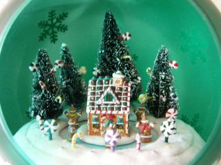Mr Christmas Jumbo Sparkling Ornament Gingerbread House Musical Animated Scene