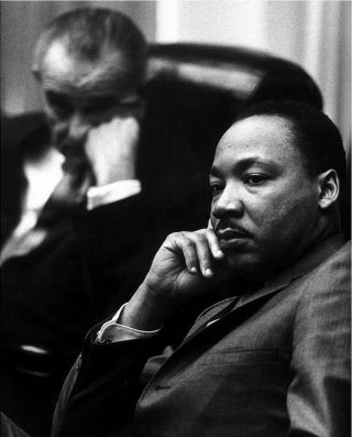 1966 Photo - Dr.  Martin Luther King,  Jr.  At The White House With Lyndon Johnson