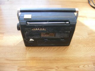 Vintage Realistic RADIO SHACK AM/FM Radio Model 12 - 650 Tandy AFC Auto Frequency 5
