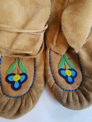 Handmade North American Native Beaded Leather Moccasins Booties Size Us9