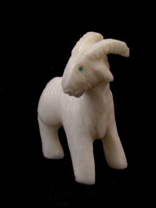 Bryston Bowannie - White Marble - Billy Goat - Zuni Fetish - Native American Carving