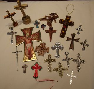21 Crosses Crucifixes Metal Wood Necklace 2 Standing Scented Jerusalem Blessing