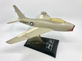 Topping North American Fj - 4 Fury Aircraft Model / F - 86 Sabre Precise Contractor