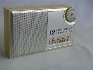 Vintage O.  M.  G.  S.  Omgs Suburbia 12 Transistor Am Portable Radio W/leather Case