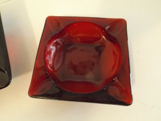 3 VTG ANCHOR HOCKING RUBY RED GLASS SQUARE ASH TRAYS LARGE SMALL MID CENTURY EUC 3