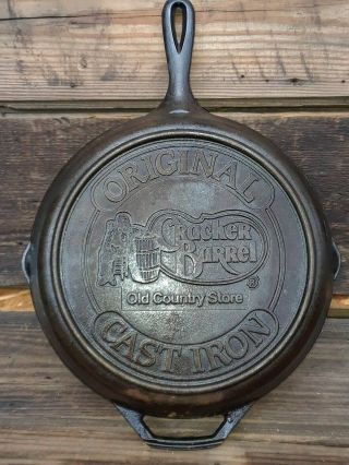Cracker Barrel Old Country Store Lodge 12 " Cast Iron Fry Pan