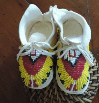 Baby Indian Native American Moccasins Leather And Beaded