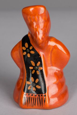 Catalina pottery Salt Pepper Mexican Figurine Señor and Señorita Shakers 4