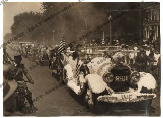 June 18 1927 Unique Photo Of Charles Lindbergh At St Louis Parade Car