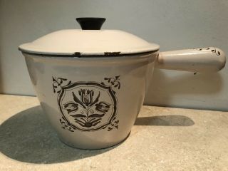 Le Crueset Small Pot White Vintage Floral Enamelware Cook Kitchenware Dutch Oven