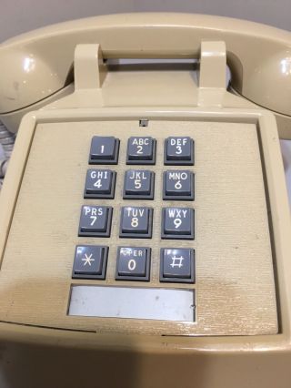 Vintage GTE Push Button Touch Tone Desk Phone Beige /Tan 2