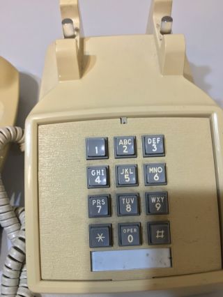 Vintage GTE Push Button Touch Tone Desk Phone Beige /Tan 7