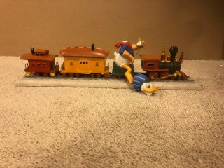 Wdcc Out Of Scale - Donald Duck " Backyard Whistle Stop "