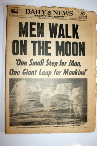 York Daily News,  July 21,  1969 - Men Walk On The Moon - Complete Paper