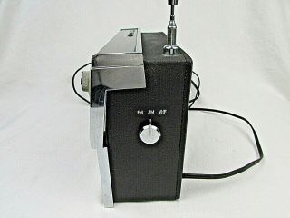 Vintage Westinghouse 15 transistor Multiband radio Model RG23S18B Battery or AC 3