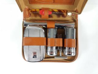 COMPLETE - 1950 ' s Mens Tan Leather & Chrome Plated Grooming Set $1 EOFY 3